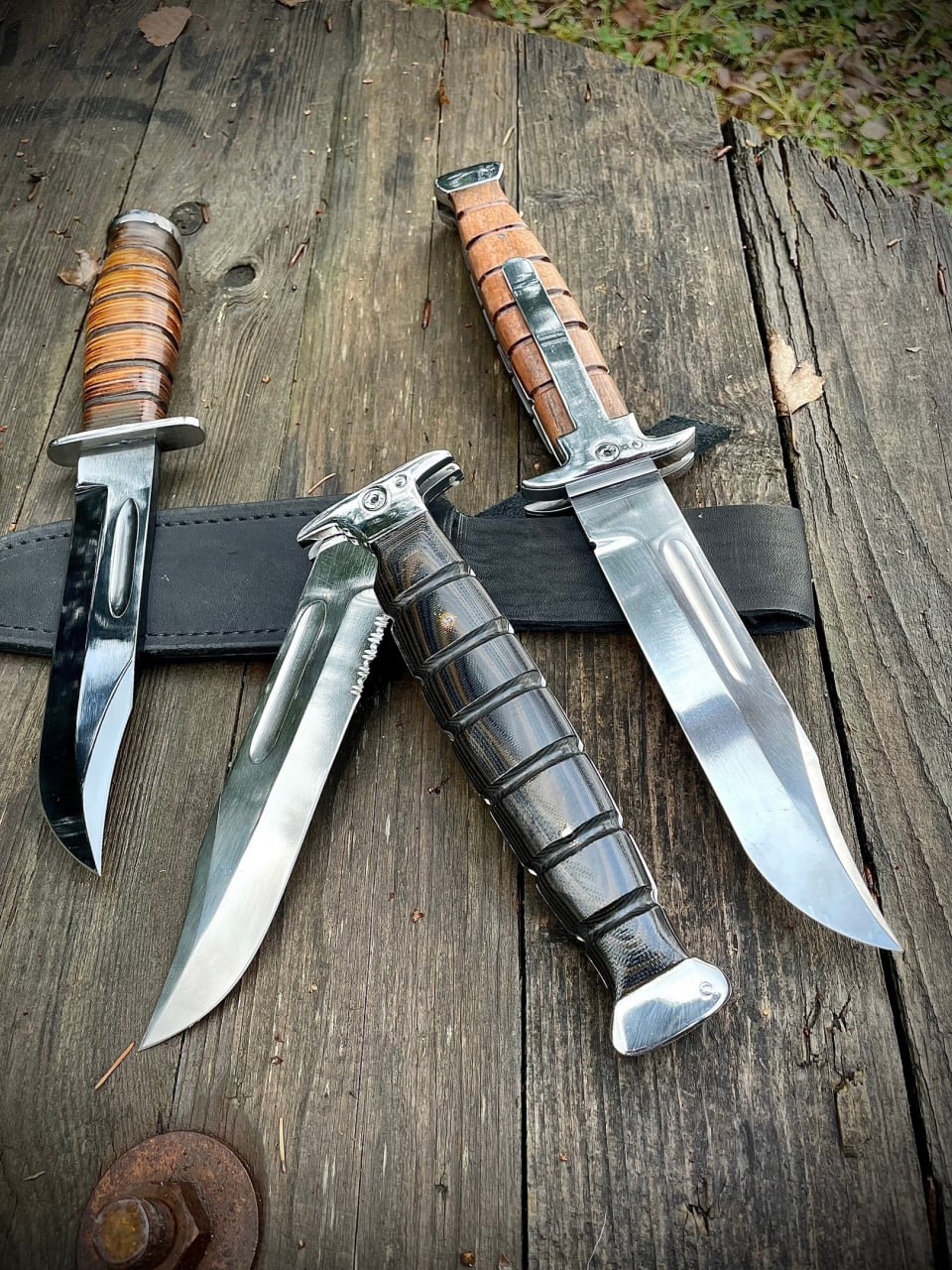Складной нож Ka-Bar - рукоять с фирменной клипсой для ношения